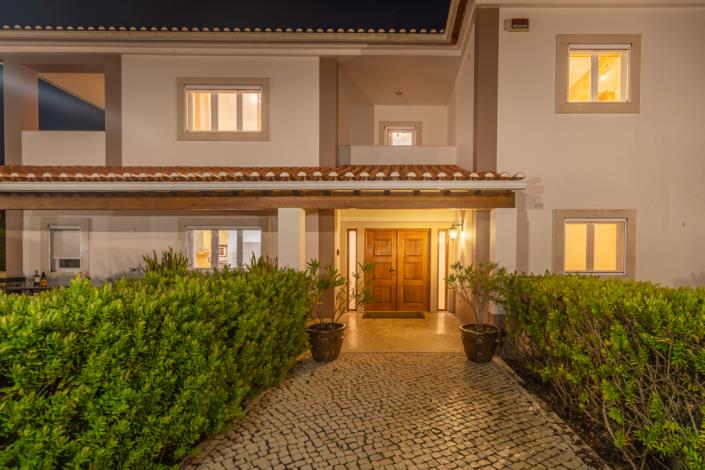 Image No.44-4 Bed Villa / Detached for sale