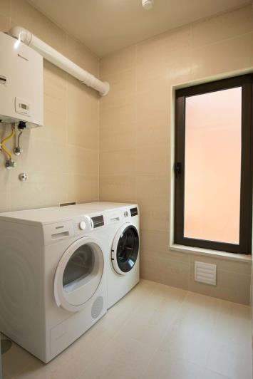 Image No.10-3 Bed Apartment for sale