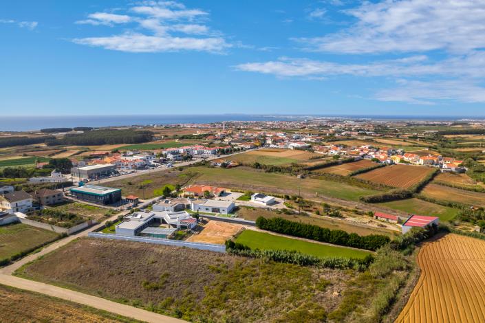 Image No.3-4 Bed House for sale