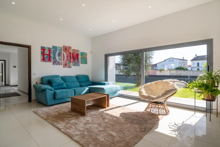 Image No.11-4 Bed House for sale