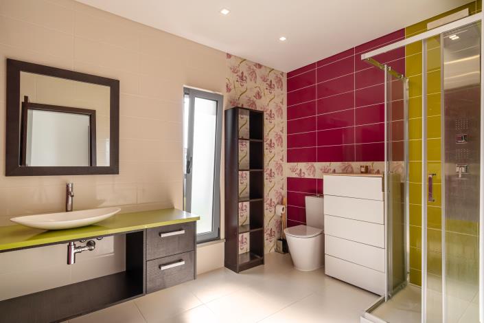 Image No.21-4 Bed House for sale