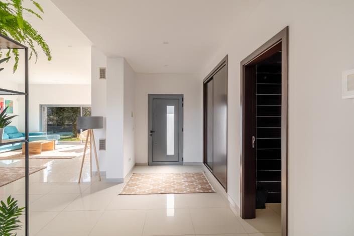 Image No.26-4 Bed House for sale