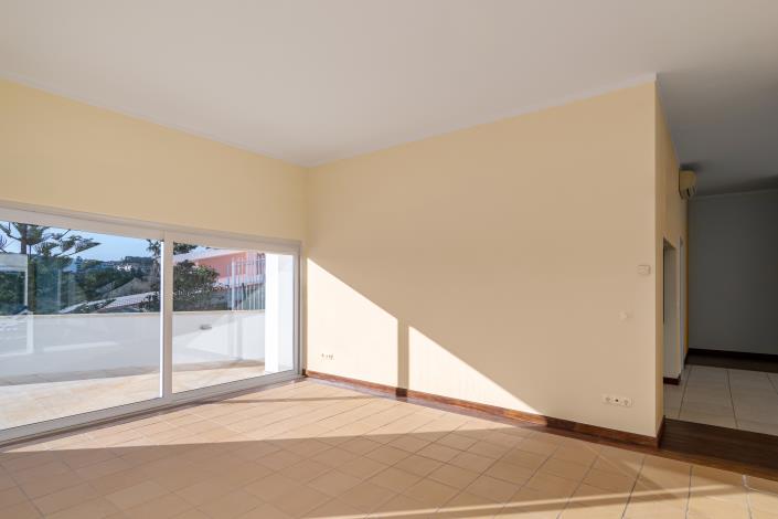 Image No.18-4 Bed House/Villa for sale