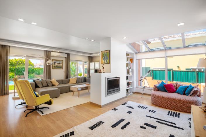 Image No.13-5 Bed House for sale