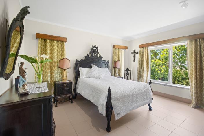 Image No.10-4 Bed House/Villa for sale