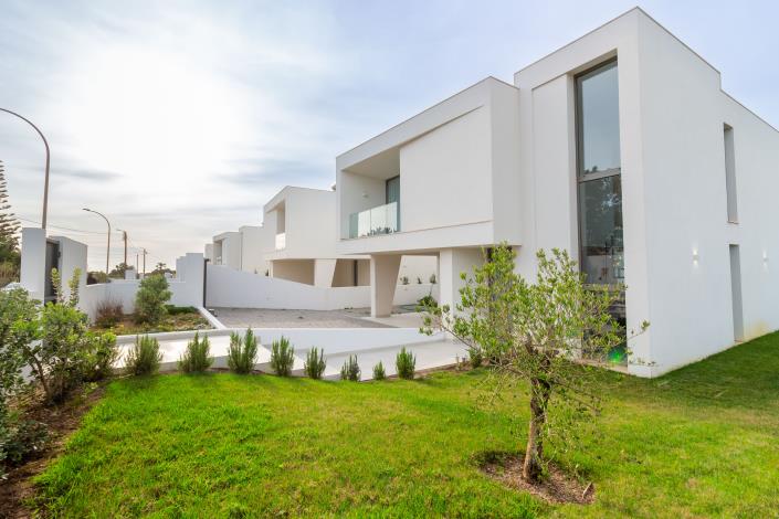 Image No.3-3 Bed Villa / Detached for sale