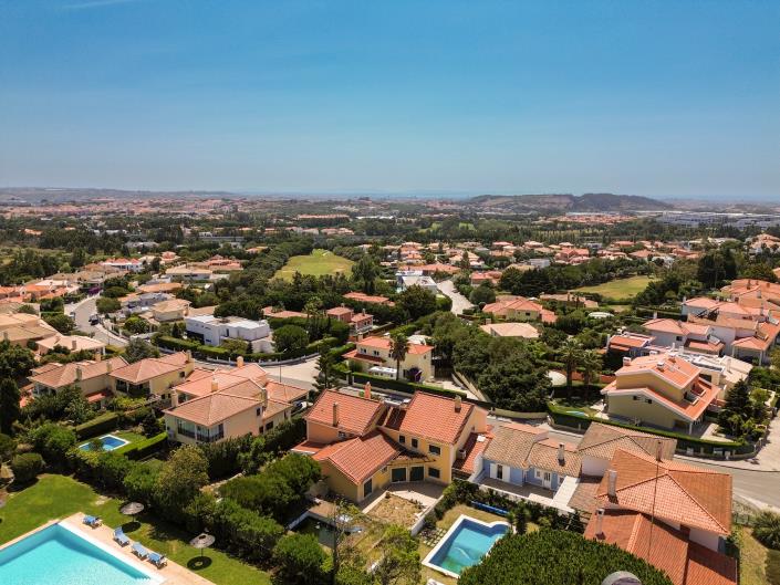 Image No.30-4 Bed House for sale