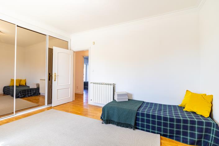 Image No.11-4 Bed House for sale