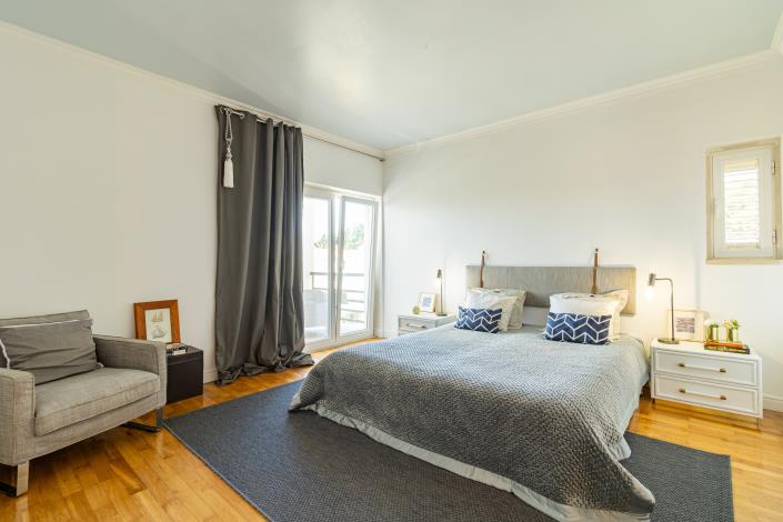 Image No.15-4 Bed House for sale