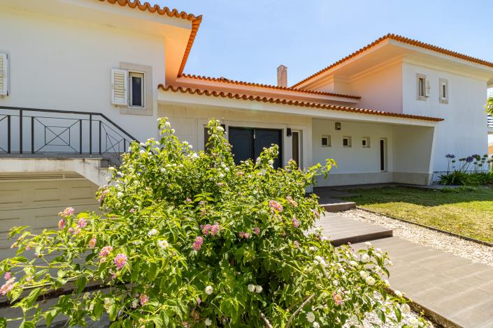 Image No.27-4 Bed House for sale