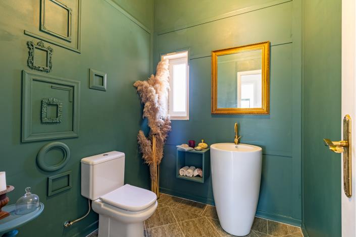 Image No.21-4 Bed House for sale