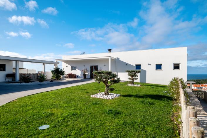 Image No.38-10 Bed Villa / Detached for sale