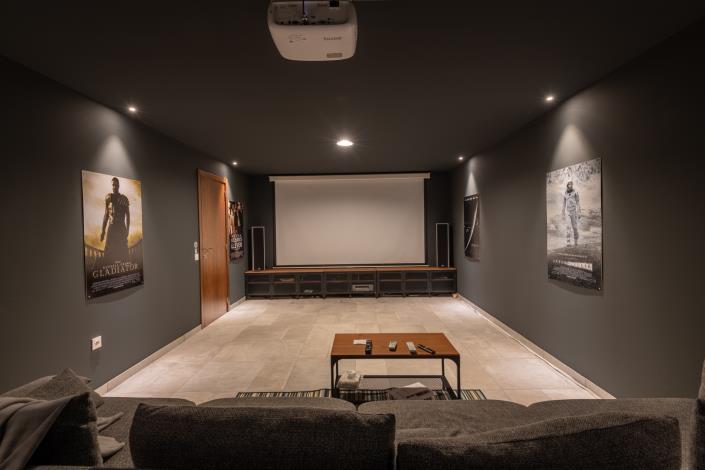 Image No.35-10 Bed Villa / Detached for sale