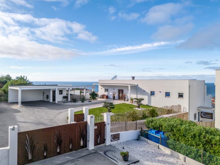 Image No.40-10 Bed Villa / Detached for sale