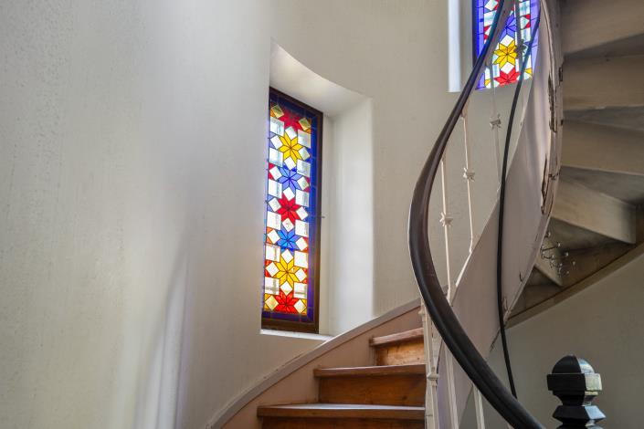 Image No.18-32 Bed Mansion for sale