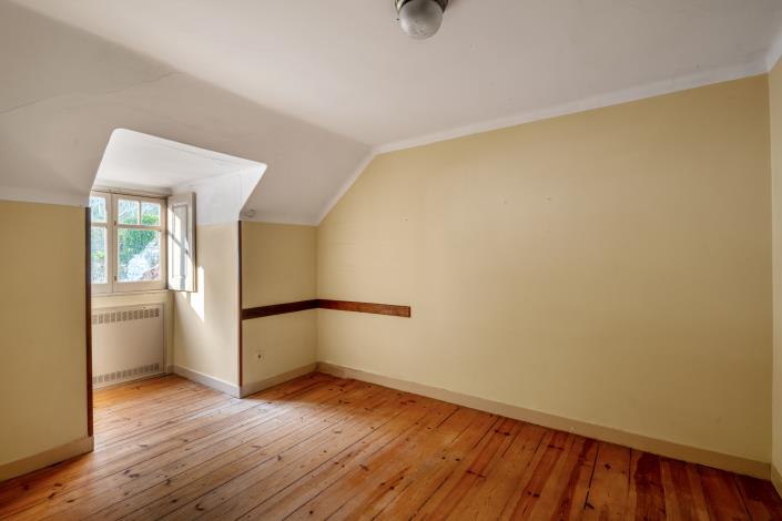 Image No.26-32 Bed Mansion for sale