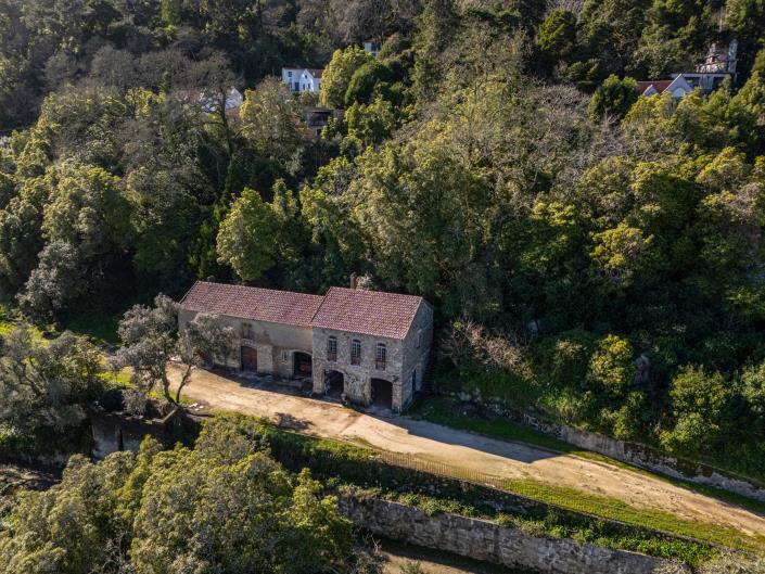 Image No.30-32 Bed Mansion for sale