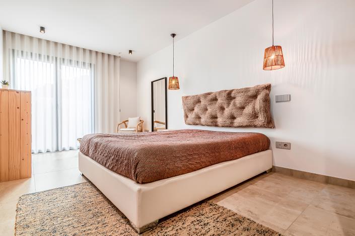 Image No.18-3 Bed Villa for sale