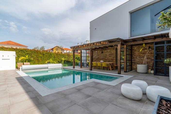 Image No.9-5 Bed Villa for sale