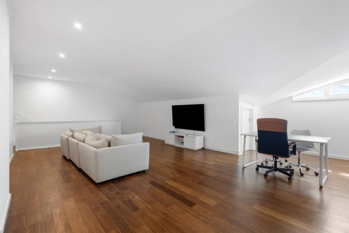 Image No.25-3 Bed Apartment for sale