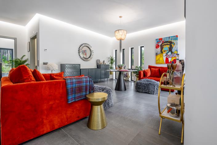 Image No.6-5 Bed Villa for sale