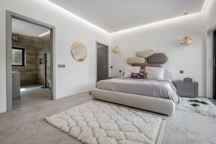 Image No.20-5 Bed Villa for sale