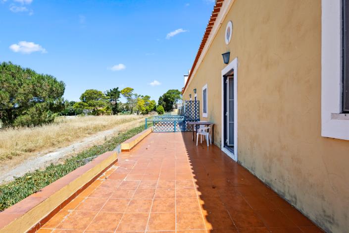 Image No.19-23 Bed Mansion for sale