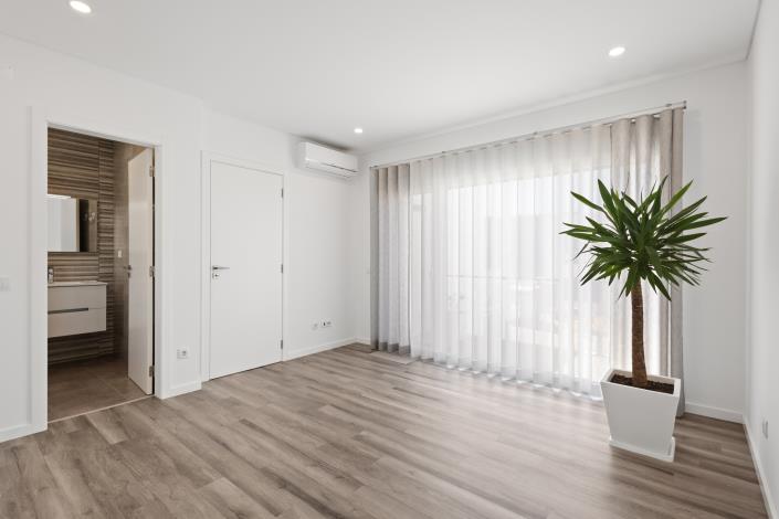 Image No.17-3 Bed Villa for sale