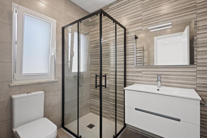 Image No.18-3 Bed Villa for sale