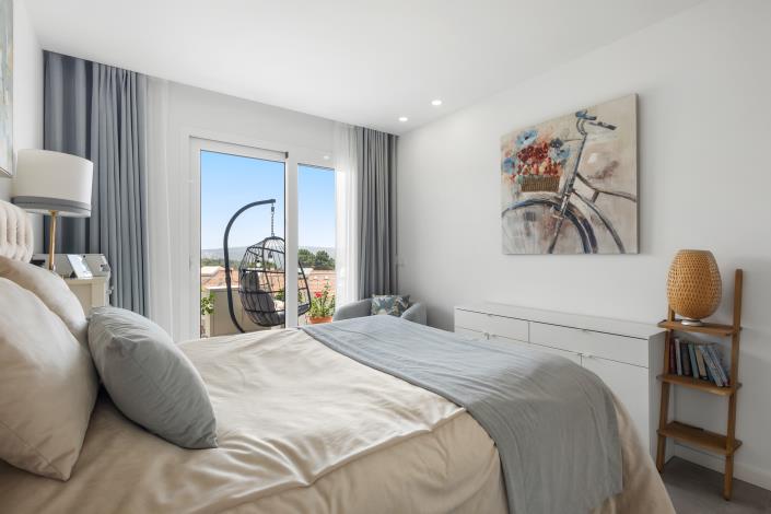 Image No.17-2 Bed Apartment for sale