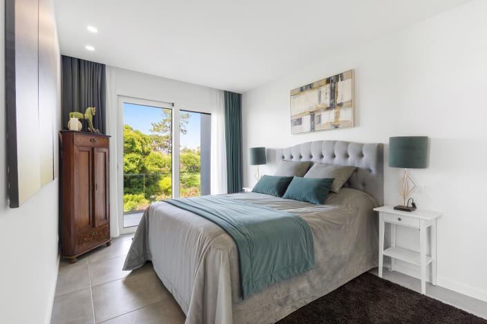 Image No.20-2 Bed Apartment for sale