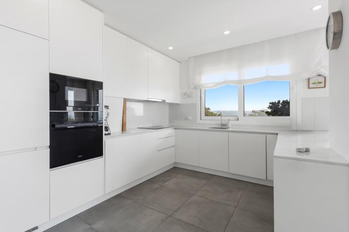 Image No.13-2 Bed Apartment for sale