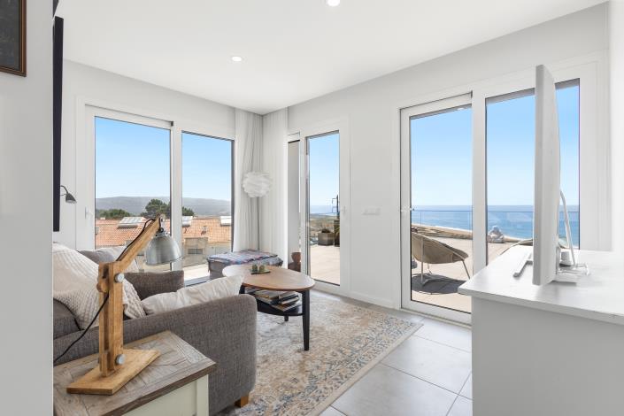 Image No.10-2 Bed Apartment for sale