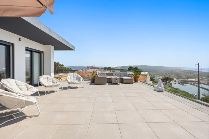 Image No.23-2 Bed Apartment for sale