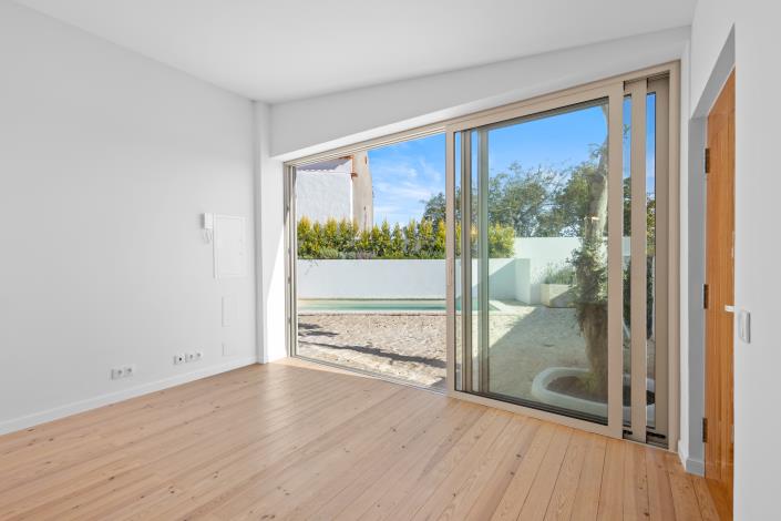 Image No.6-3 Bed Country House for sale