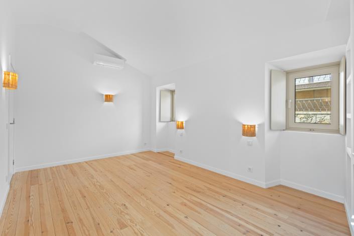 Image No.25-3 Bed Country House for sale