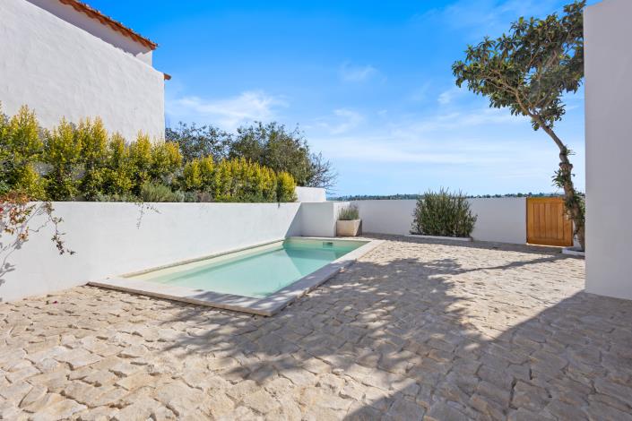 Image No.32-3 Bed Country House for sale