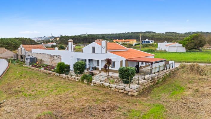 Image No.2-3 Bed Villa for sale