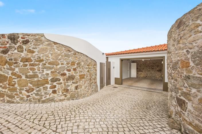 Image No.30-3 Bed Villa for sale