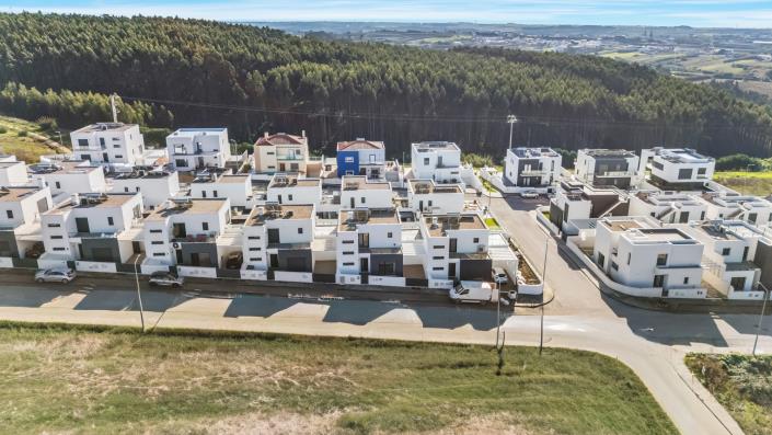 Image No.33-3 Bed Villa / Detached for sale