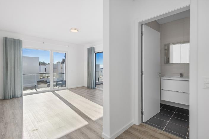 Image No.18-3 Bed Villa / Detached for sale