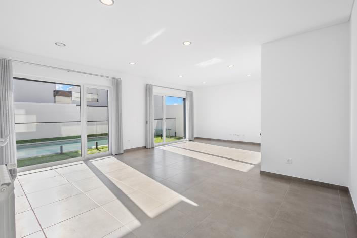 Image No.6-3 Bed Villa / Detached for sale