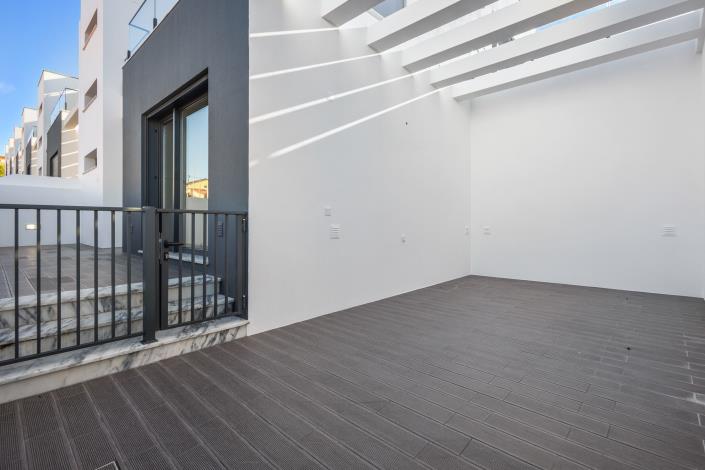 Image No.30-3 Bed Villa / Detached for sale