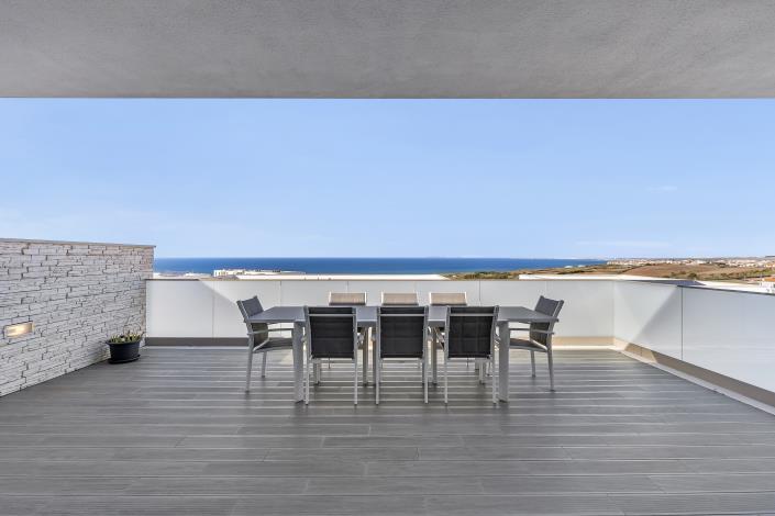 Image No.6-4 Bed Villa / Detached for sale