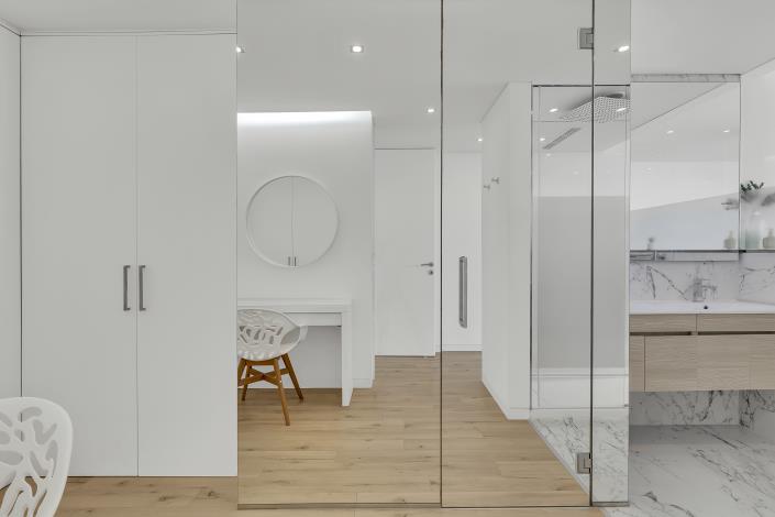 Image No.20-4 Bed Villa / Detached for sale