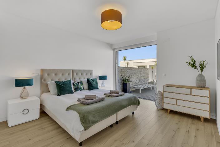 Image No.17-4 Bed Villa / Detached for sale