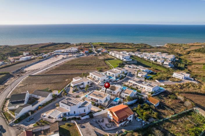 Image No.3-4 Bed Villa / Detached for sale