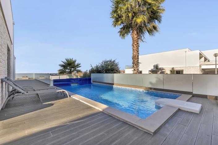 Image No.18-3 Bed Semi-Detached for sale