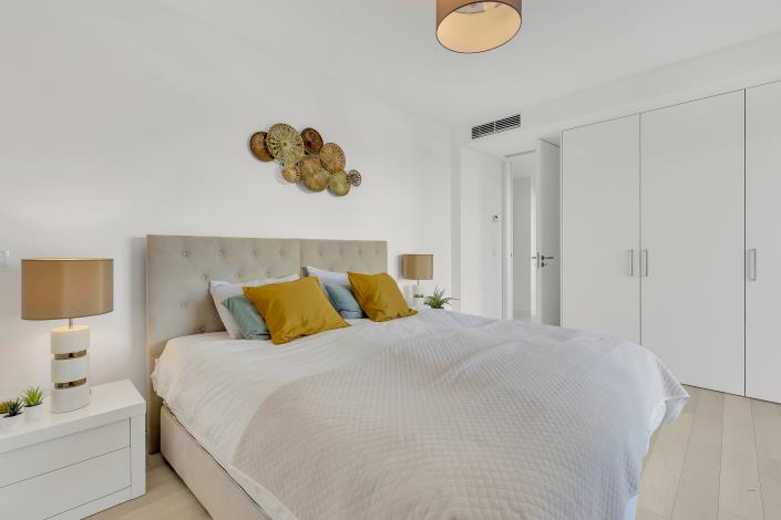 Image No.20-3 Bed Semi-Detached for sale