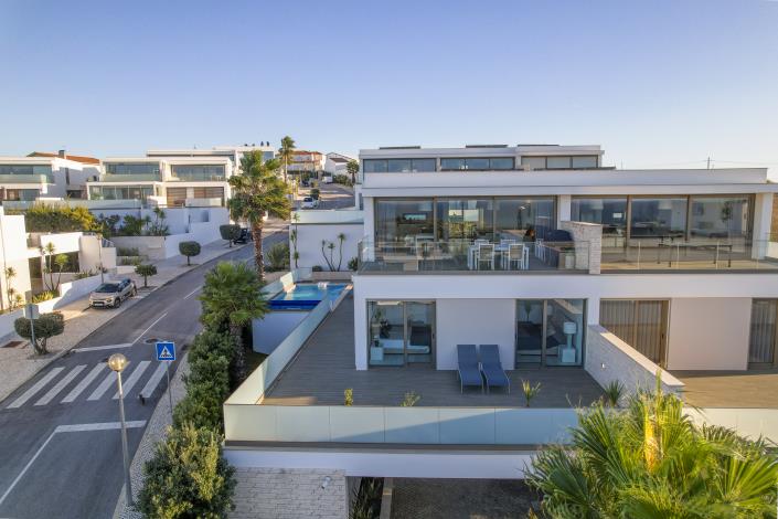 Image No.30-3 Bed Semi-Detached for sale